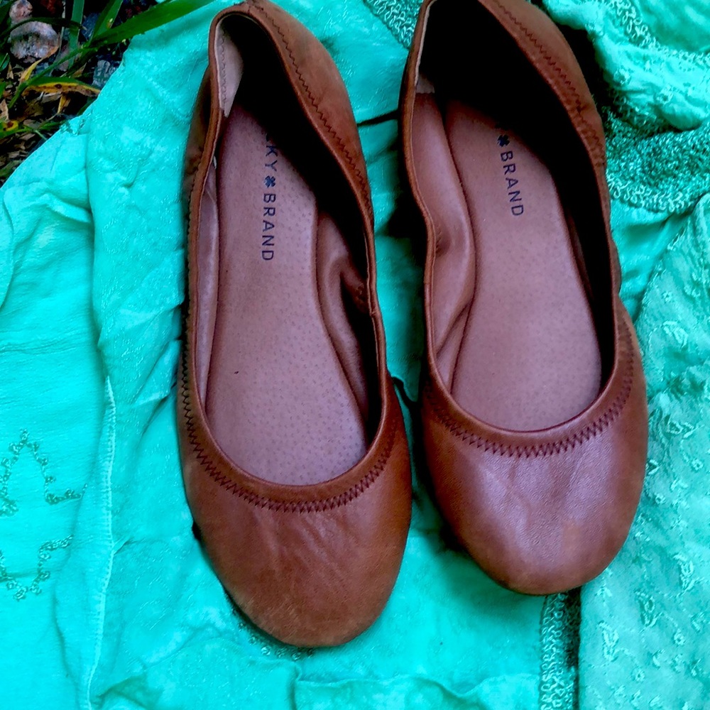 Lucky Brand, size 9.5. Beige slip on.